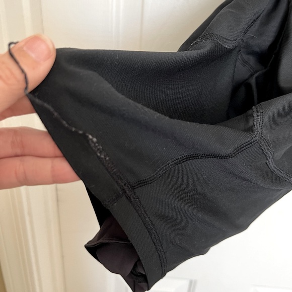 Lululemon 🍋 Pace Breaker Short 9" inseam 
Grid Lines Deep Coal Size Medium - Picture 12 of 12